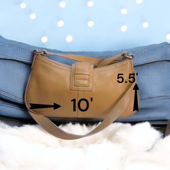 COACH Vintage Hampton Buckle Flap Bag Crossbody in brown/tan - Picture 6 of 11